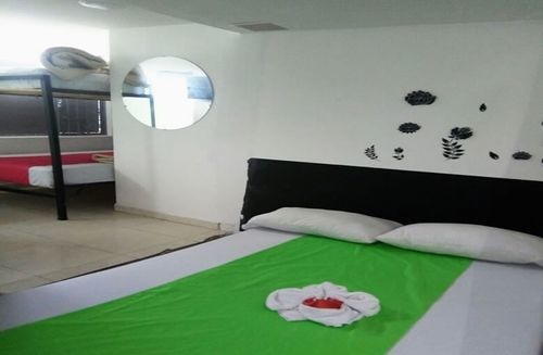 Отель El Amanercer Parque Del Agua Residencia Muy Central Манисалес Экстерьер фото